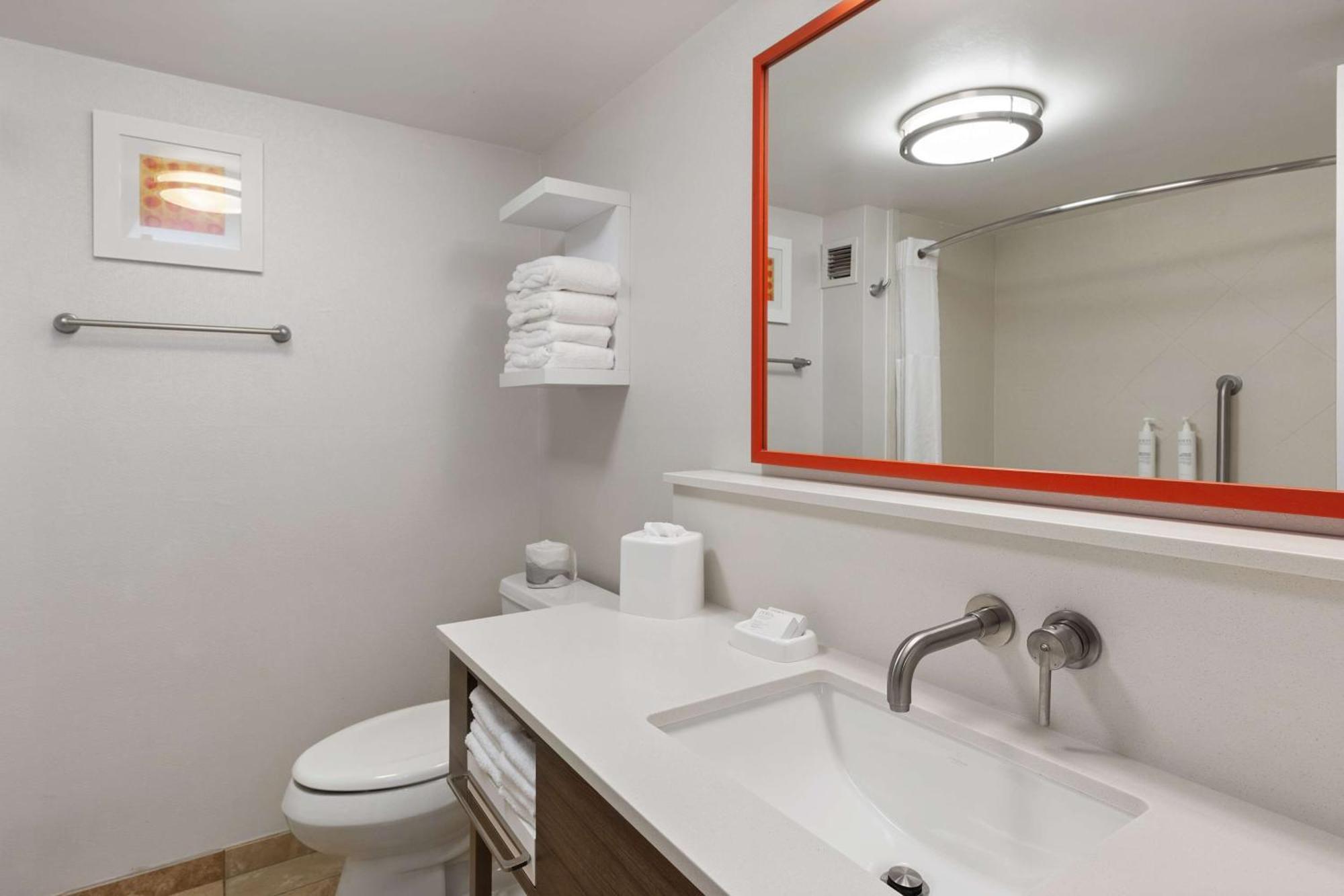 Hampton Hotel 3*