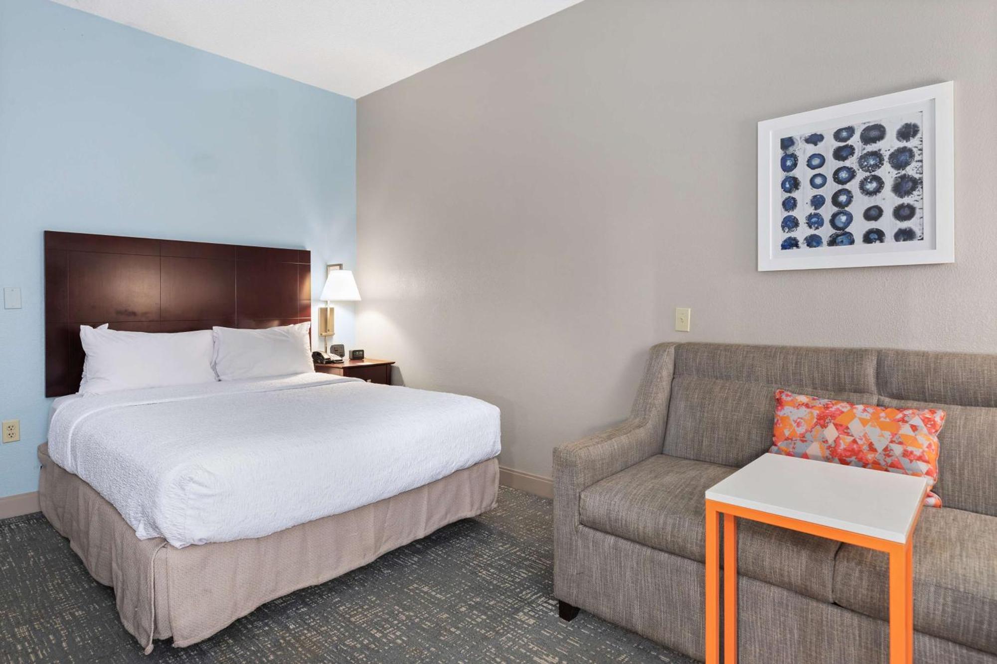 Hampton Hotel