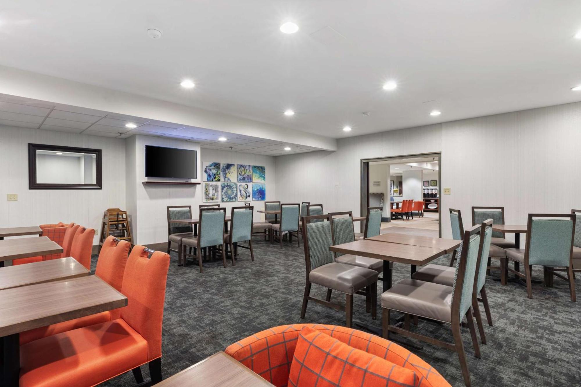 Hampton Hotel 3*