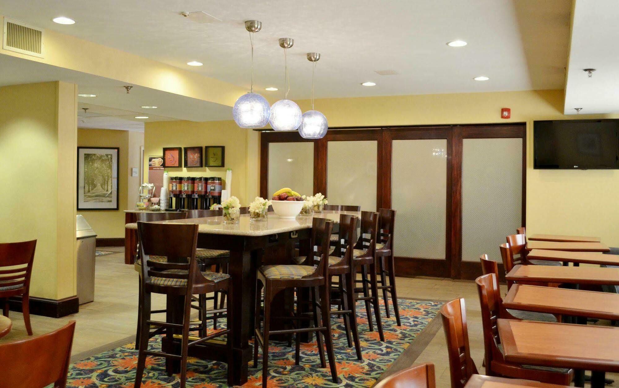 Hampton Hotel